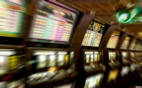 Người dùng Việt Nam chơi slot online trên điện thoại tại dd xsmn